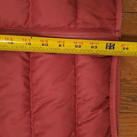 ADIDAS BRAND SIGNATURE WOMEN'S "WONDER RED" PUFFER DOWN VEST SIZE SMALL - Picture 14 of 16